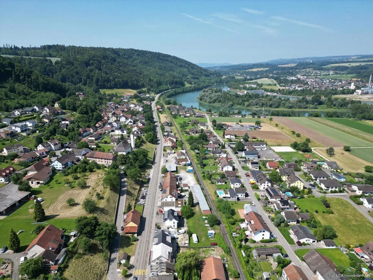 Aussergewöhnliche Maisonettewohnung mit Komfort auf allen Ebenen - Foto 15 von 15