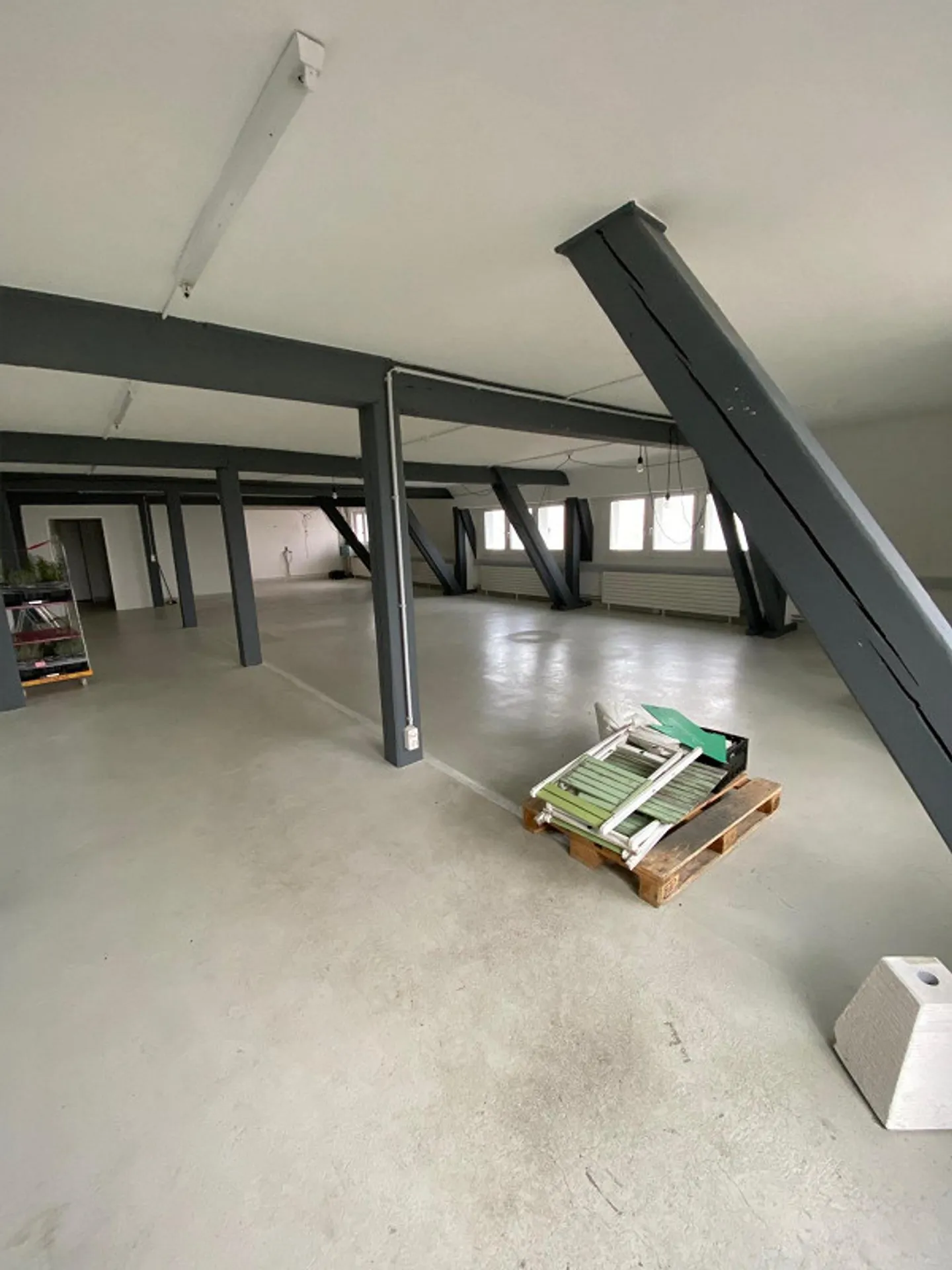 141 m2 - Office with attic feeling and private terrace - Photo 3 of 9