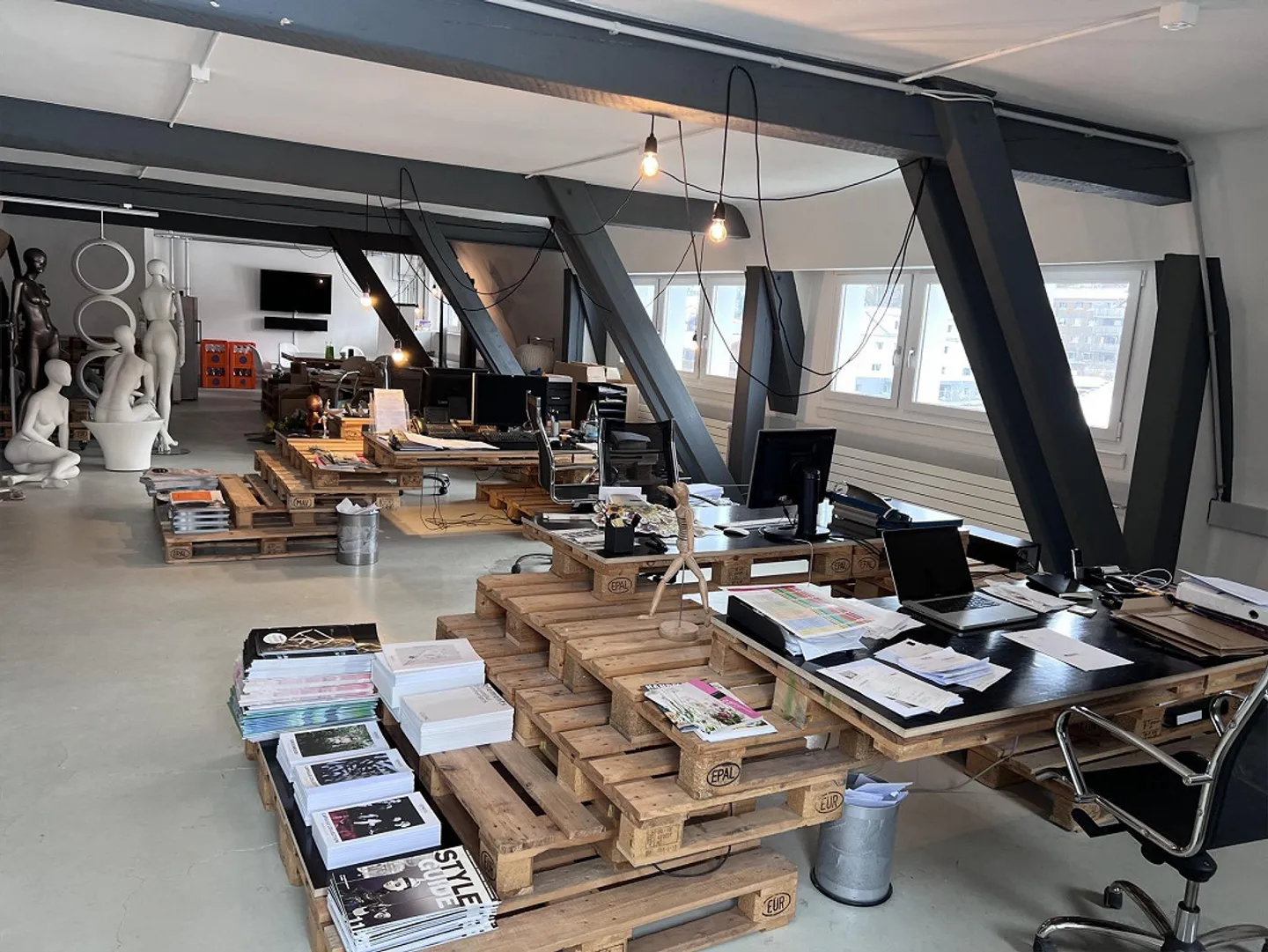 141 m2 - Office with attic feeling and private terrace - Photo 4 of 9