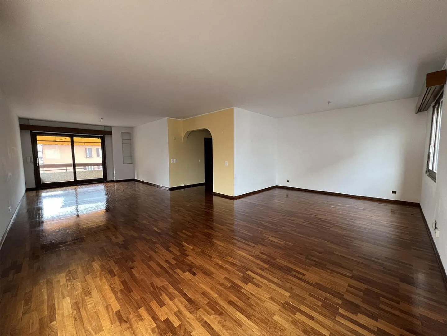 Appartamento spazioso a Lugano - Foto 1 di 9