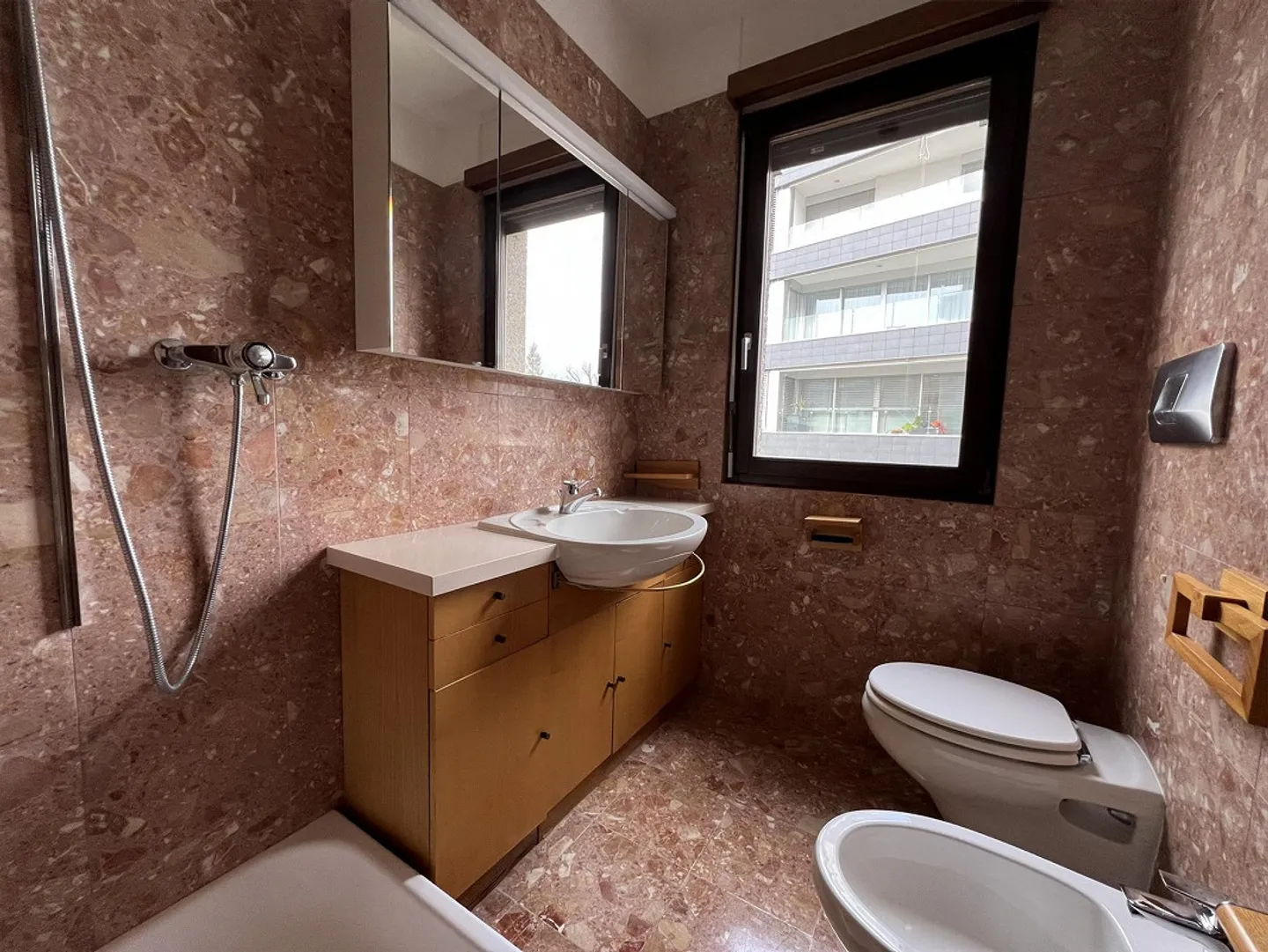 Appartamento spazioso a Lugano - Foto 6 di 9