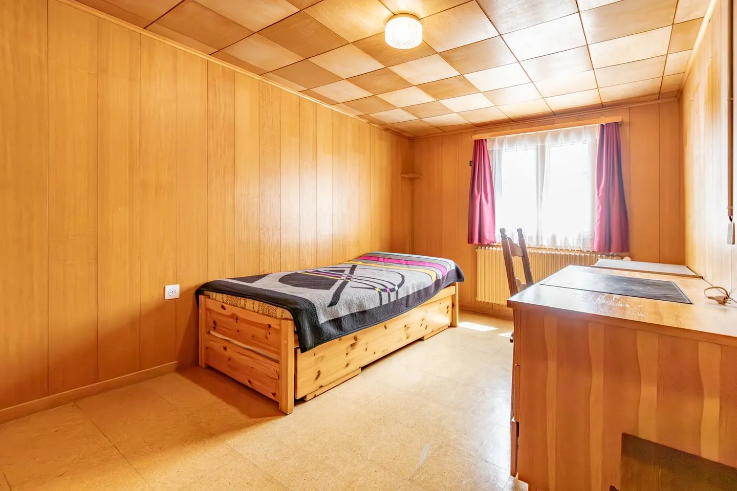 Appartement authentique de 4,5 pièces dans le centre historique du village de Fiesch - Photo 8 sur 12