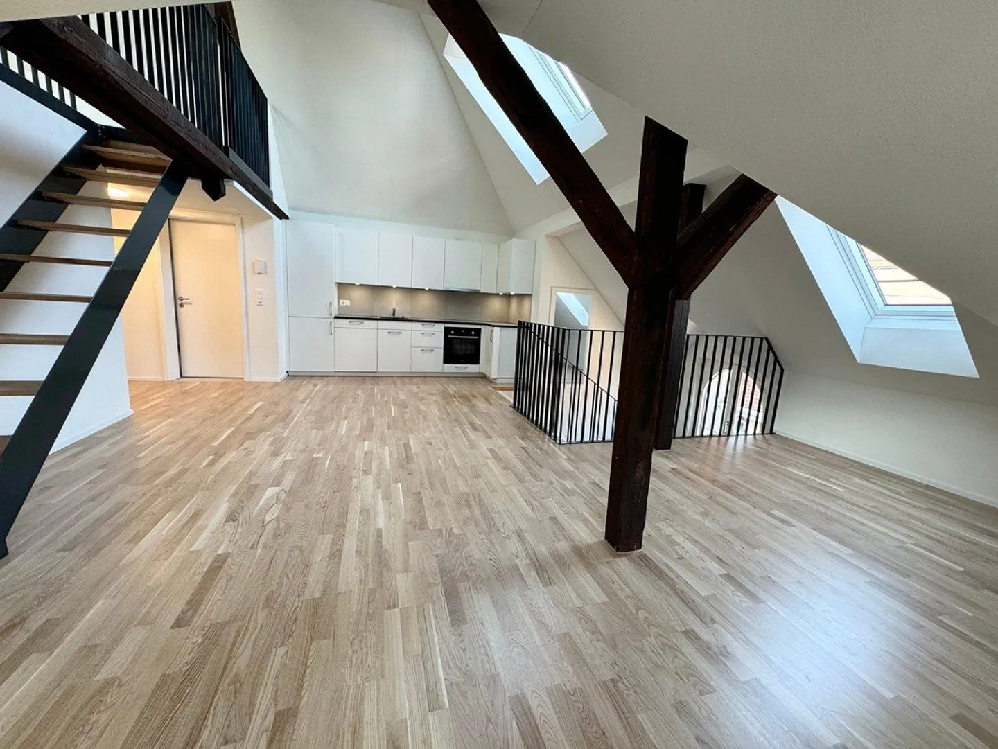 Modern apartment in a central location for rent - Photo 1 of 9