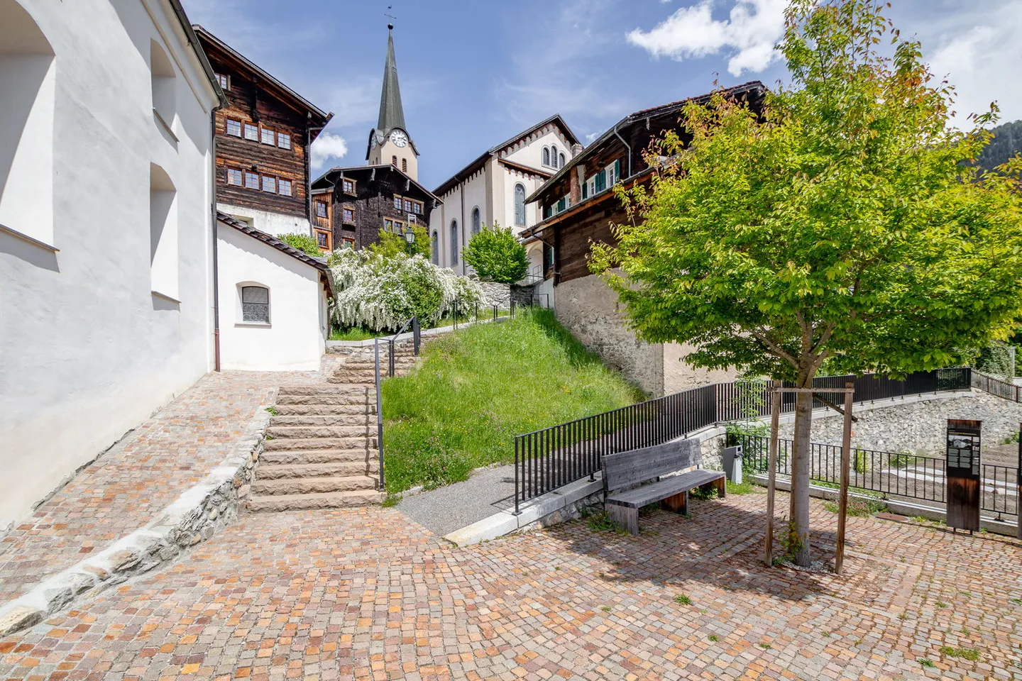 Appartement authentique de 4,5 pièces dans le centre historique du village de Fiesch - Photo 12 sur 12