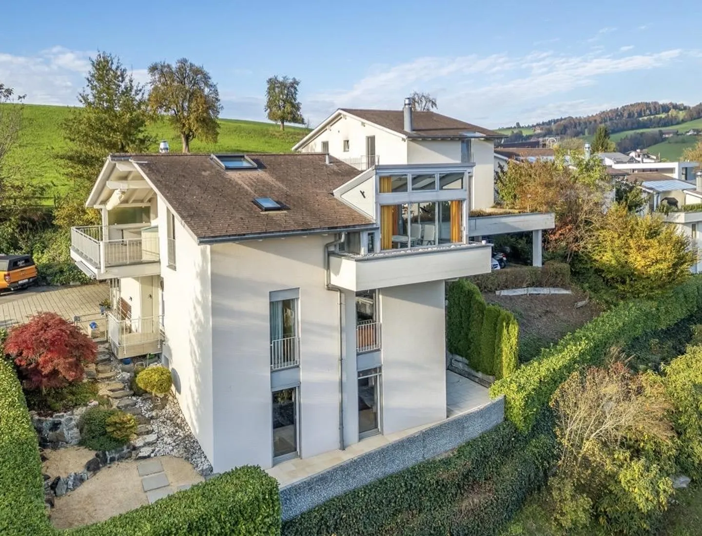 sonniges 6.5 Zi-Einfamilienhaus mit See- und Bergsicht in Adligenswil - Foto 2 von 20