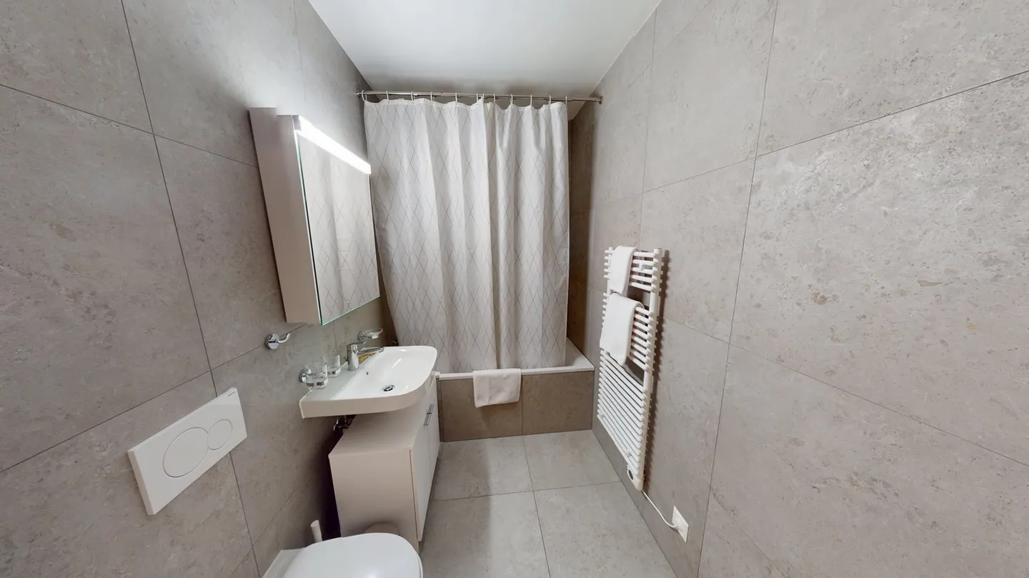 Spacious & Modern 1-Bed Apartment, 2 Bathrooms & Parking - Photo 11 of 12