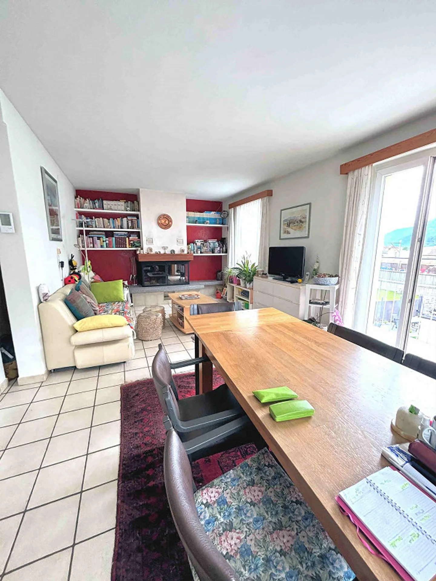 Maison bifamiliale, bien rénovée, à deux pas du centre - Photo 5 sur 14