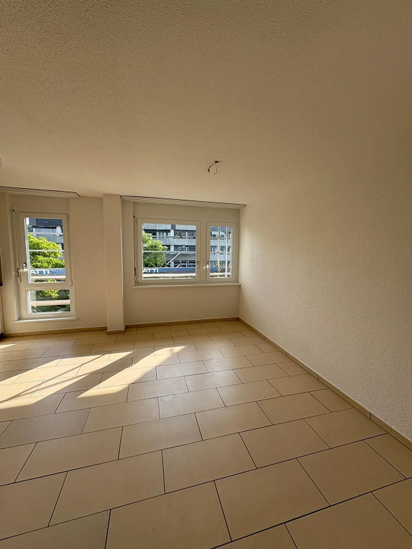 Spacious 4.5-room apartment - Photo 2 of 9