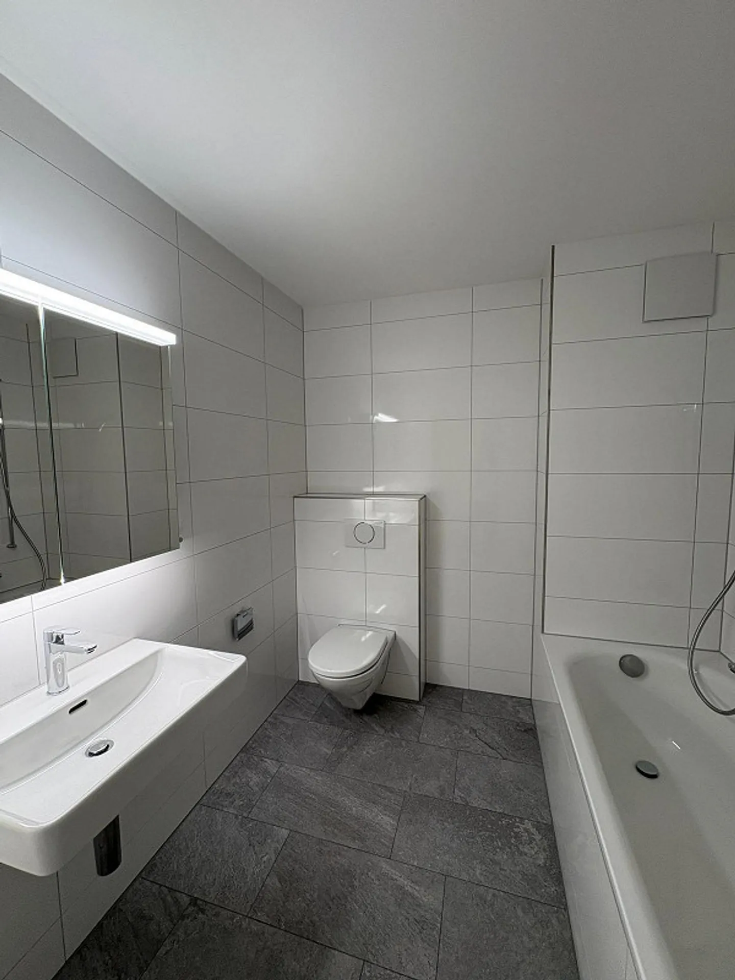 Spacious 4.5-room apartment - Photo 7 of 9
