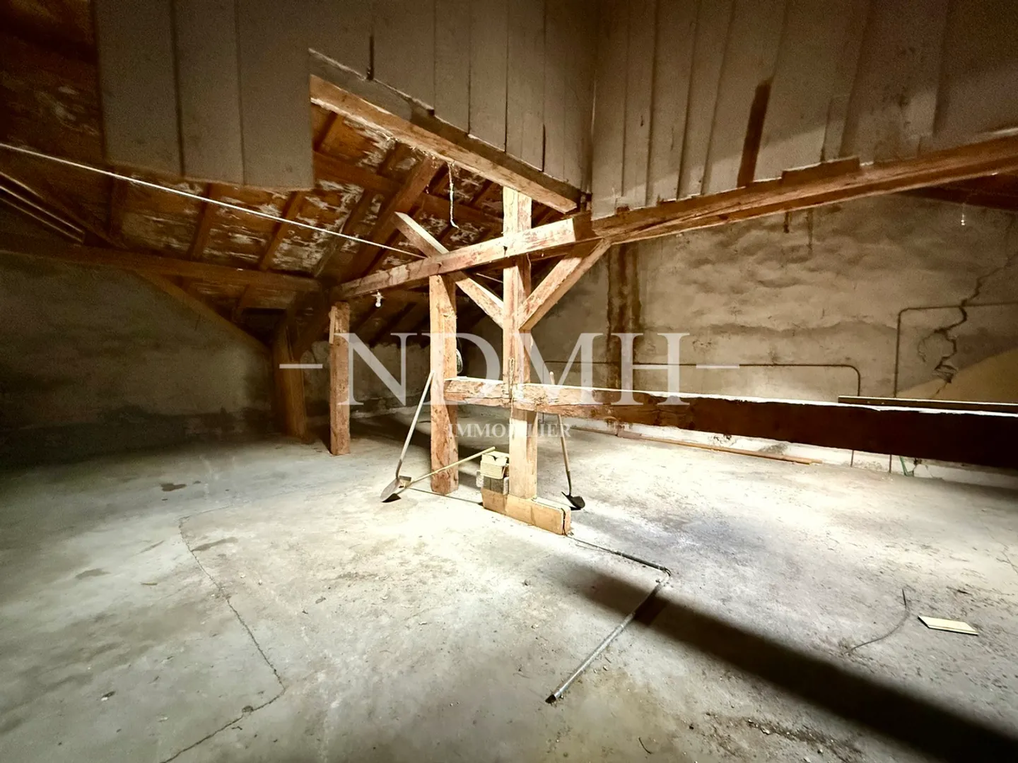 Wohngebäude - Foto 9 von 9