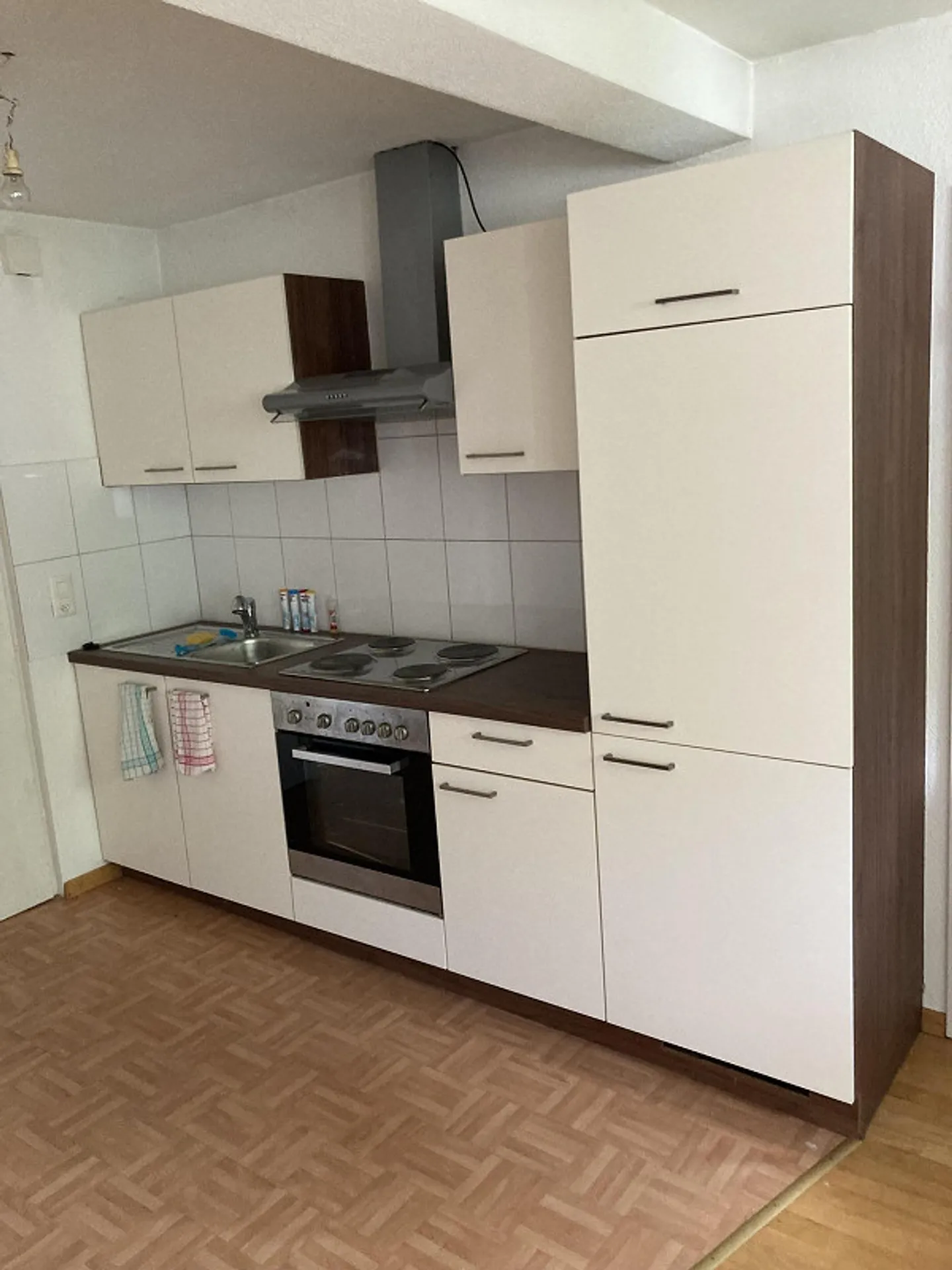 Charmante 2.5 Zimmer Wohnung - Foto 2 von 5