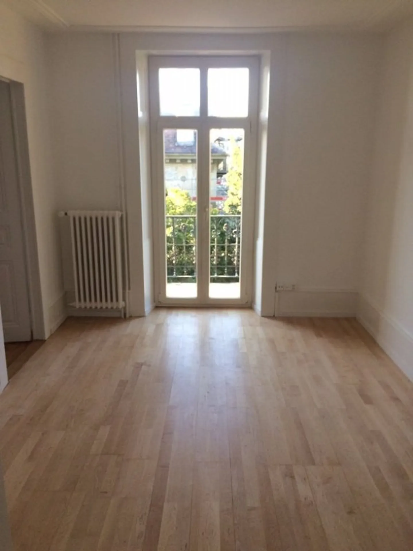 01544 - 4-Room Apartment - Comba-Borel 3 - NEUCHATEL - Photo 3 of 3