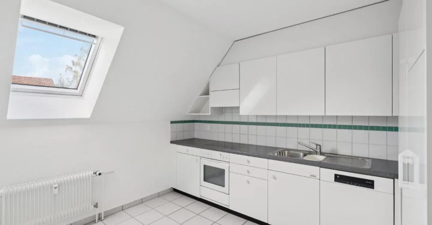 Cozy apartment near the center! - Photo 3 of 8