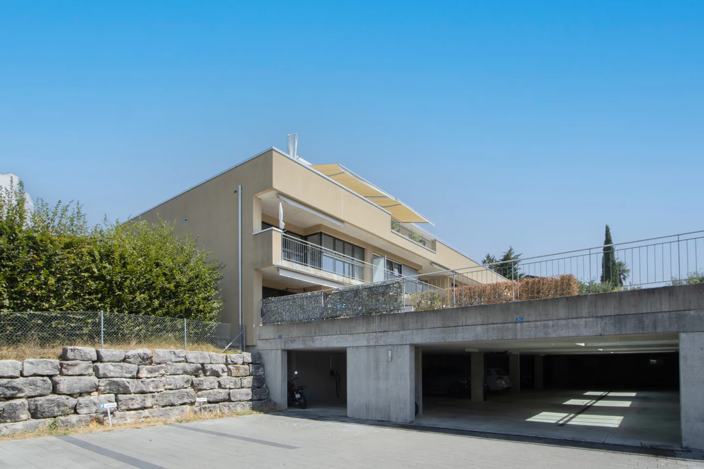 Appartamento attraente di 4,5 stanze con balcone in affitto - Foto 2 di 16