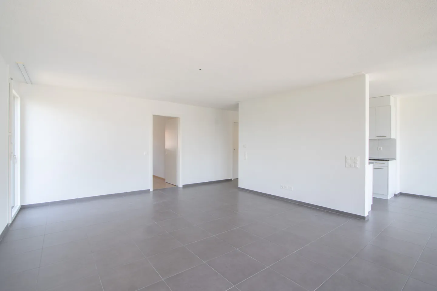 Appartamento attraente di 4,5 stanze con balcone in affitto - Foto 7 di 16