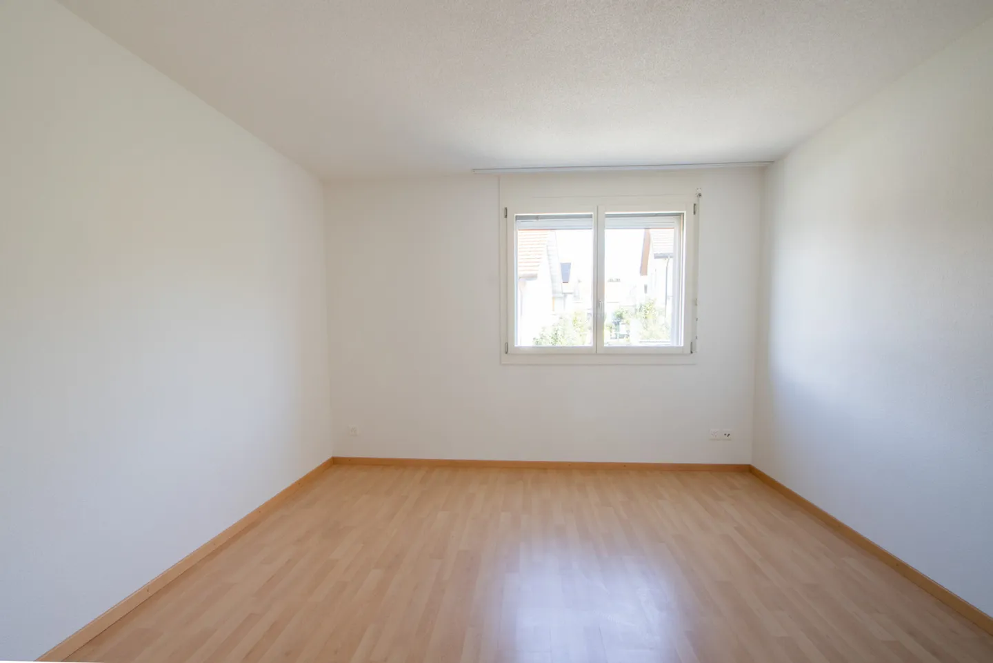 Appartamento attraente di 4,5 stanze con balcone in affitto - Foto 10 di 16