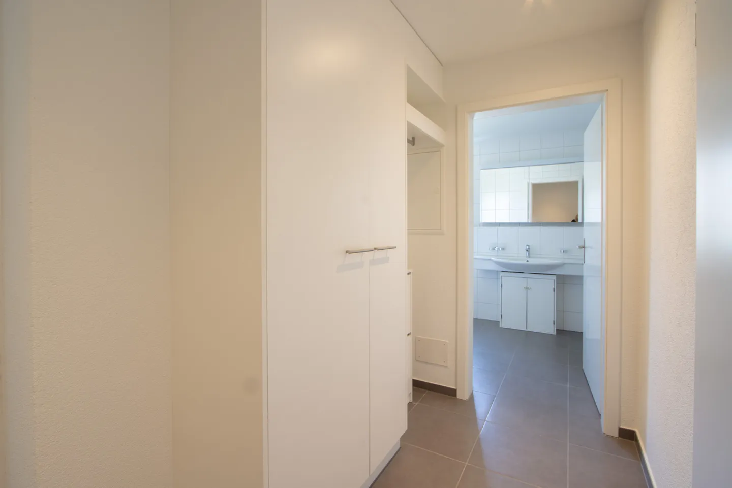 Appartamento attraente di 4,5 stanze con balcone in affitto - Foto 13 di 16