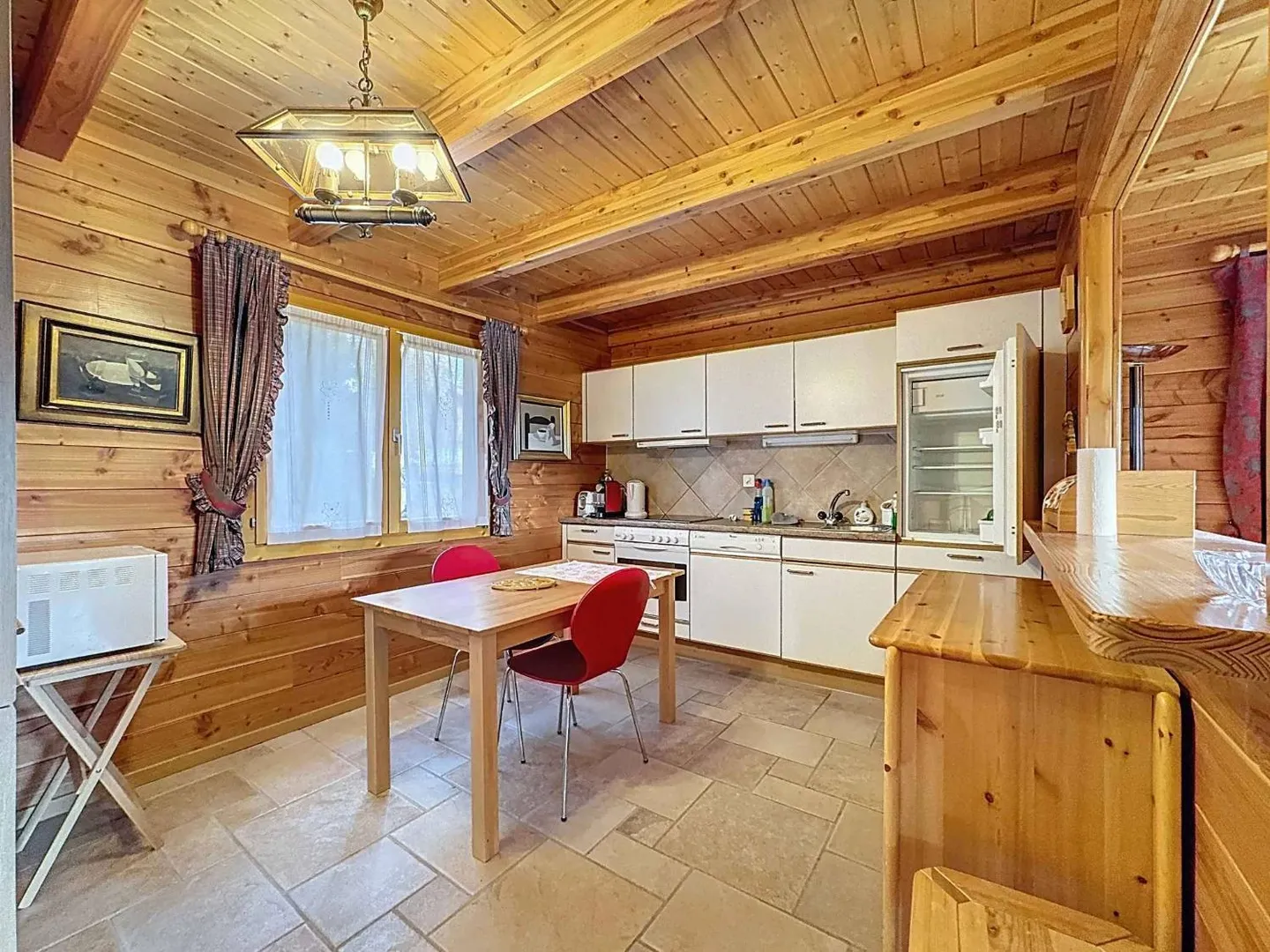 Proprietà con 2 chalet separati collegati dal seminterrato - Foto 9 di 9