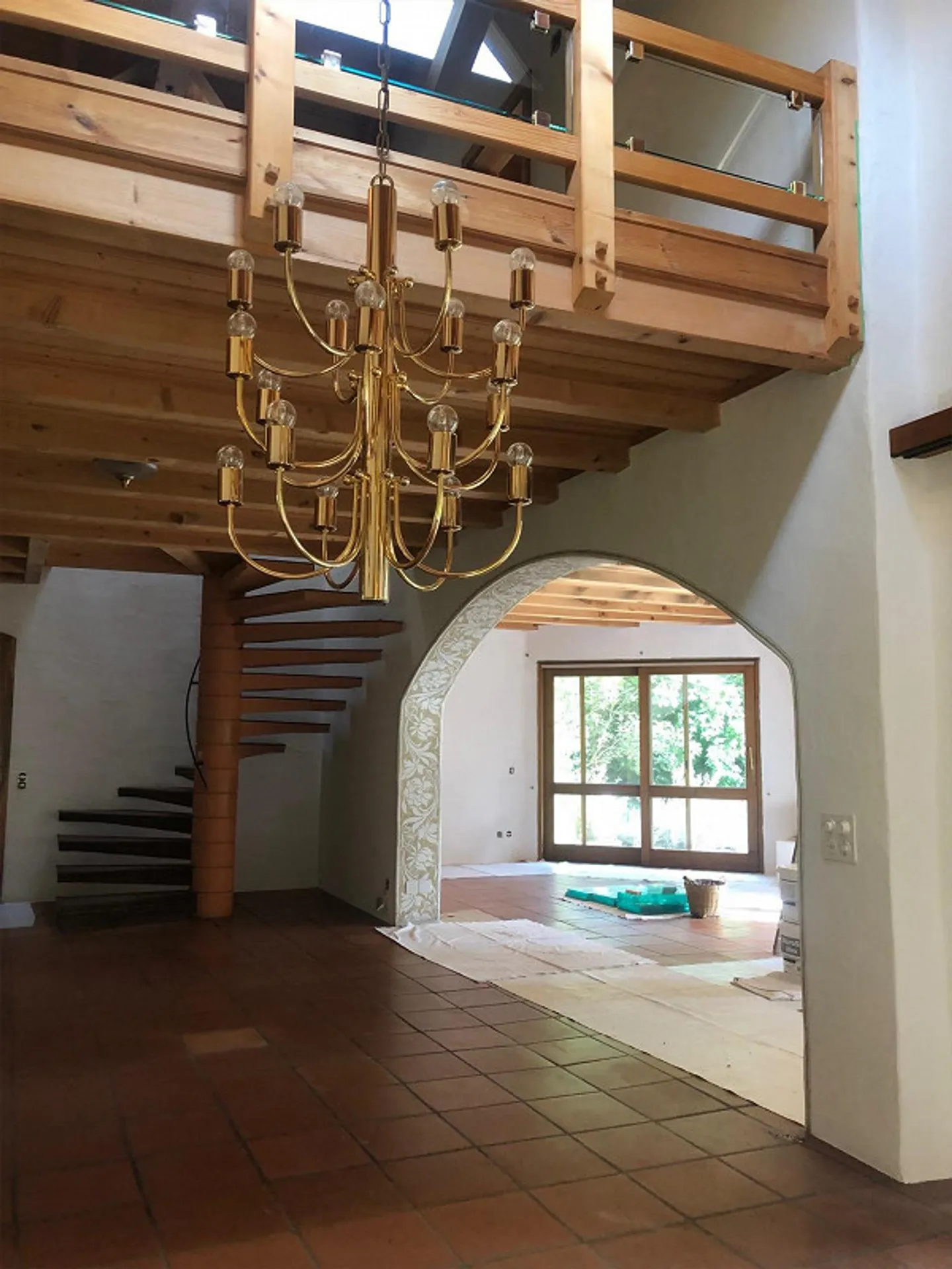 Maison individuelle spacieuse - Photo 2 sur 7