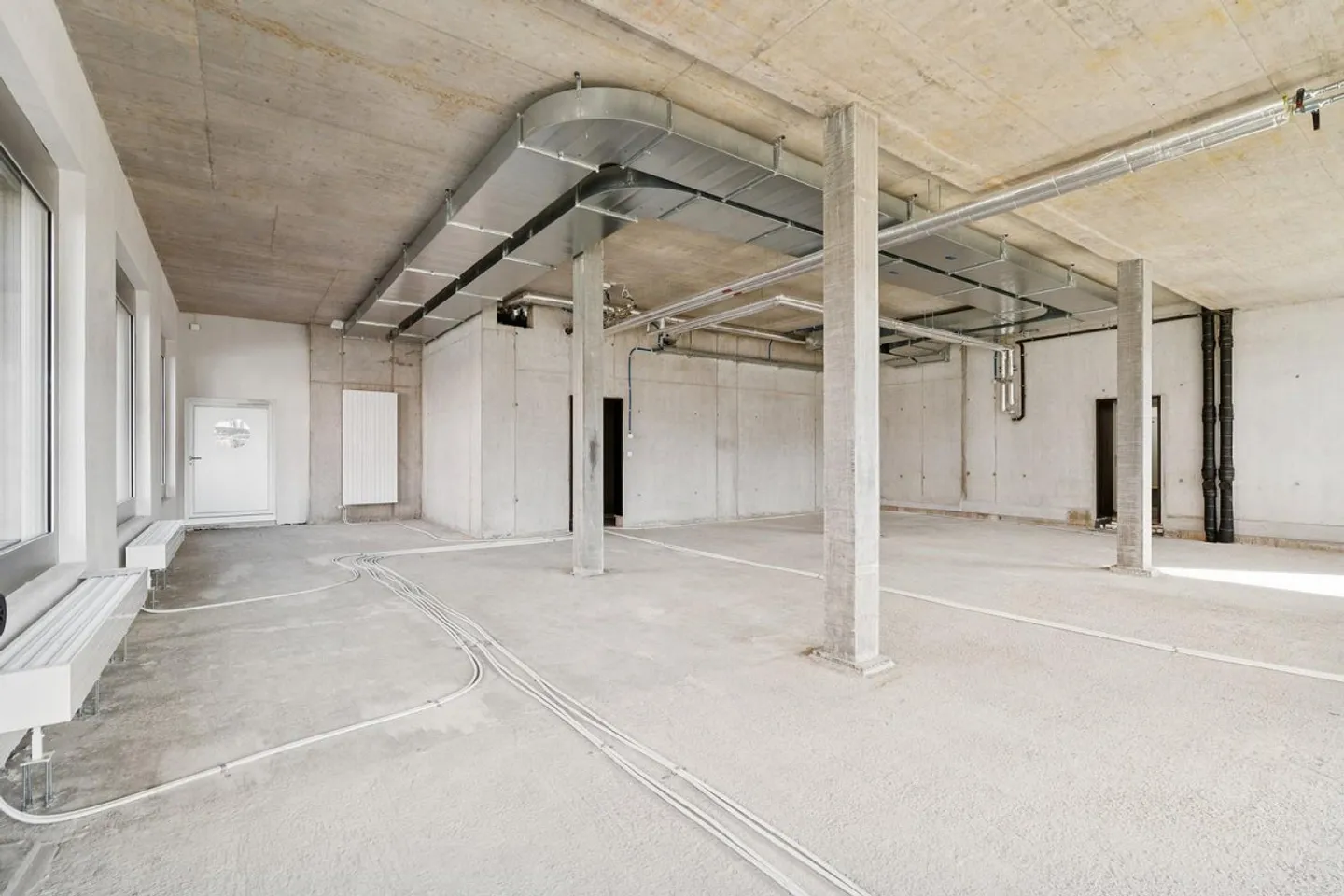 Much more than just living: Commercial spaces that inspire. Join now! - Photo 5 of 10