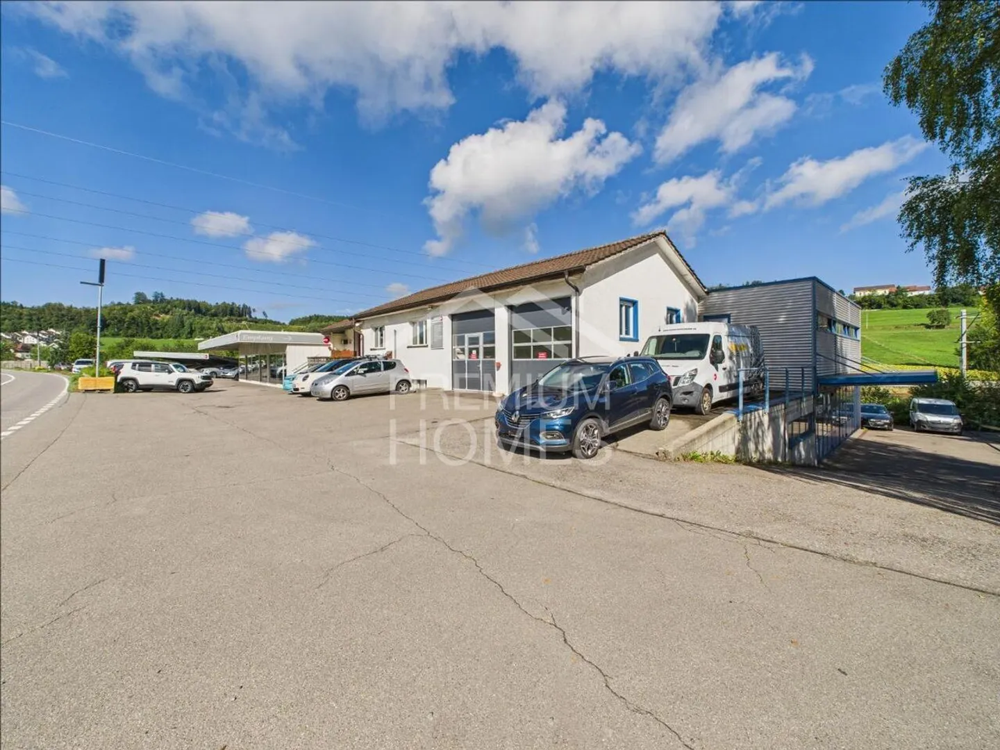Posizione centrale per la tua attività - proprietà commerciale versatile - Foto 4 di 9