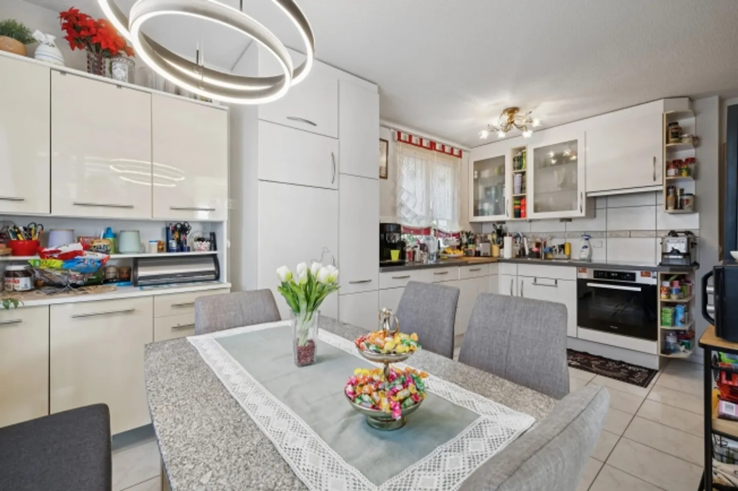 8-room single-family house with large garden in Suhr for sale - Photo 6 of 13