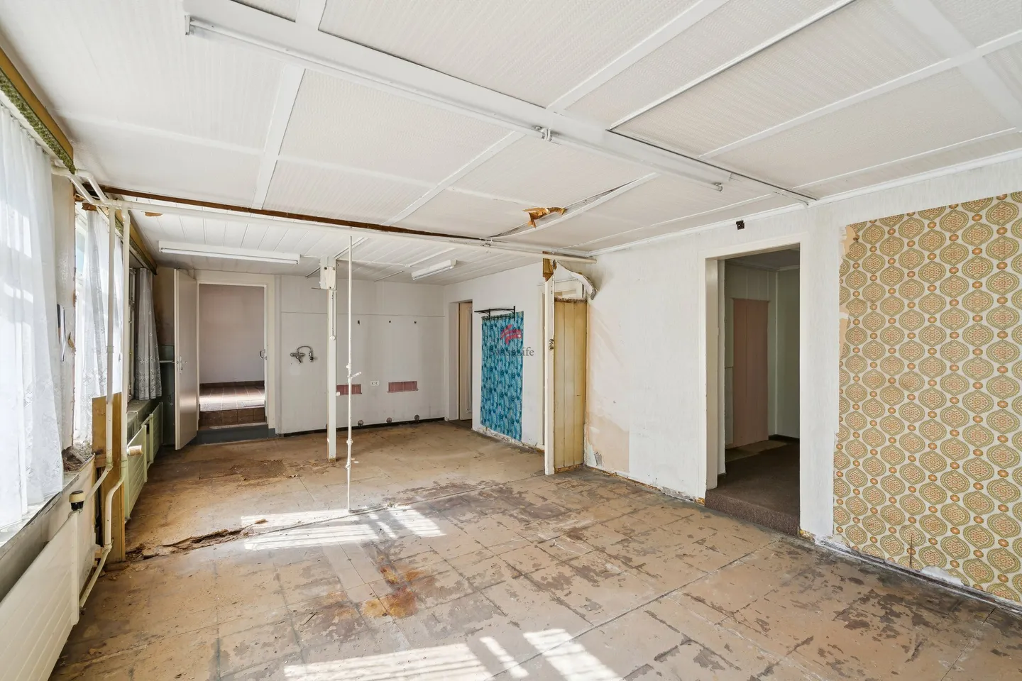 Mischgenutztes Gebäude kaufen - Foto 13 von 15