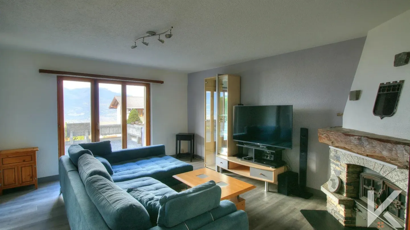 Charming Renovated Chalet - Photo 4 of 18