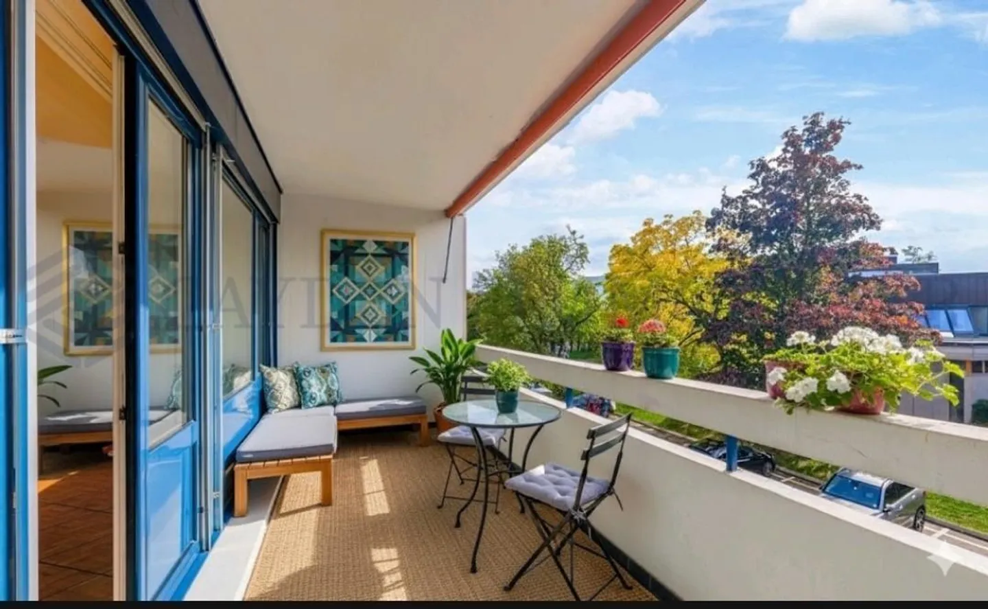 Exclusivity!! Pleasant 5-room apartment with passage - Photo 2 of 7