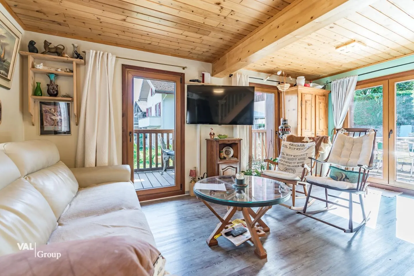 Chalet Charmant avec Jardin - Photo 2 sur 13