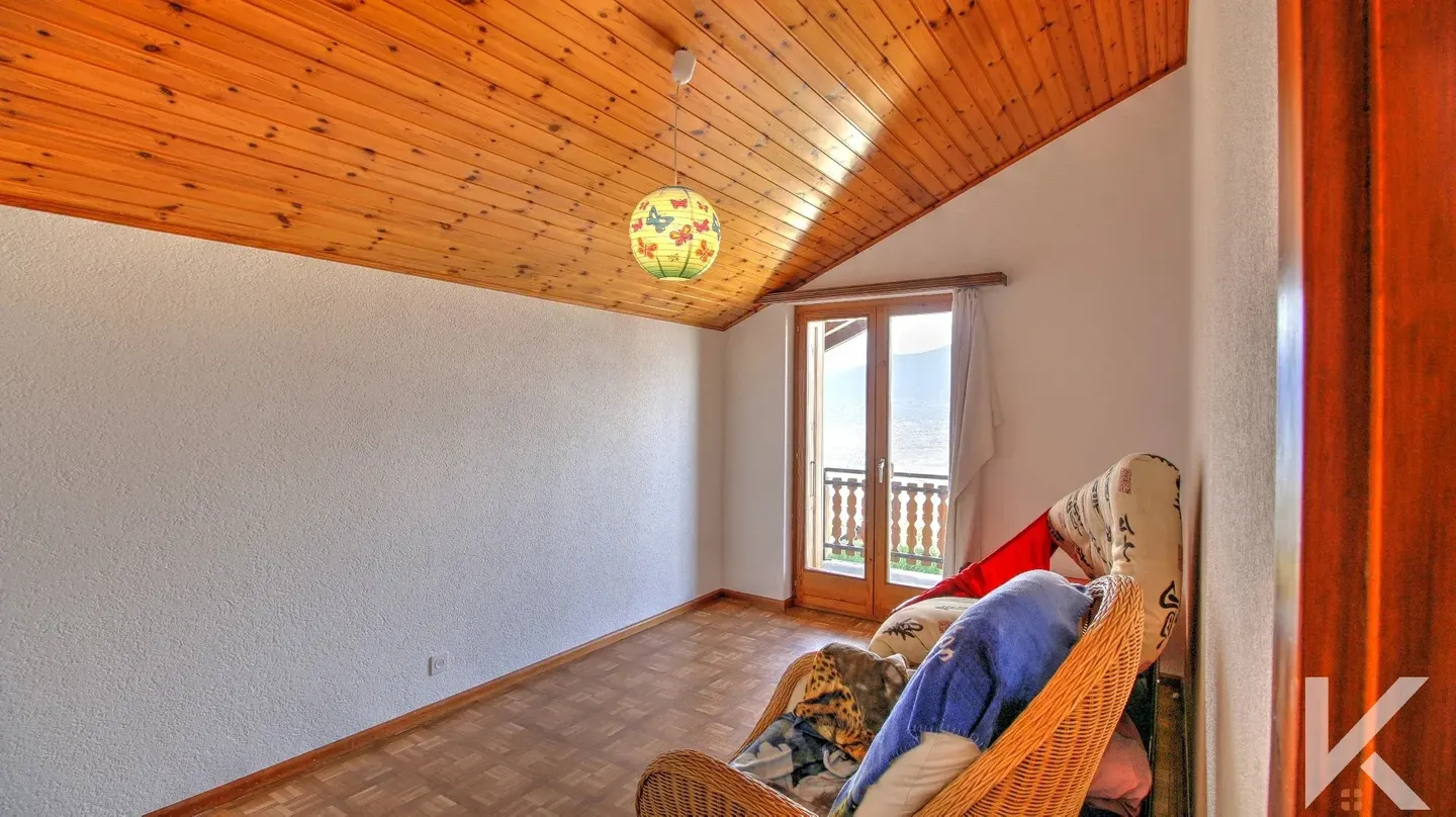 Charming Renovated Chalet - Photo 13 of 18