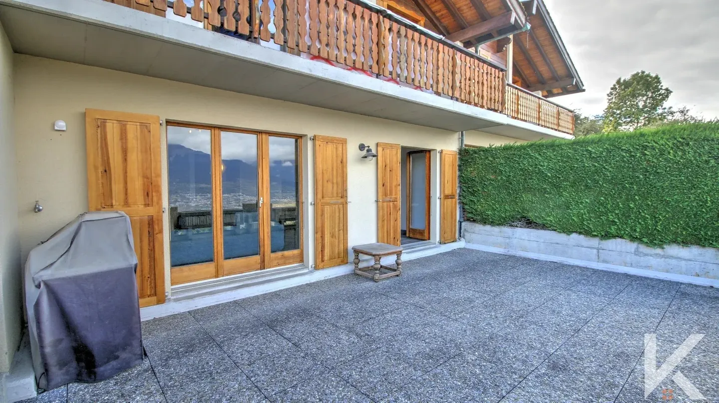 Charming Renovated Chalet - Photo 9 of 18