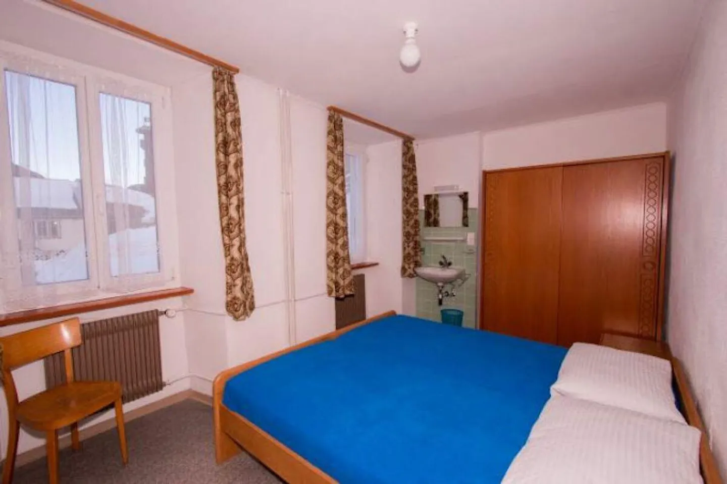Monte Moro Group House with 93 Beds! Free View of the Surrounding Mountains. - Photo 4 of 13