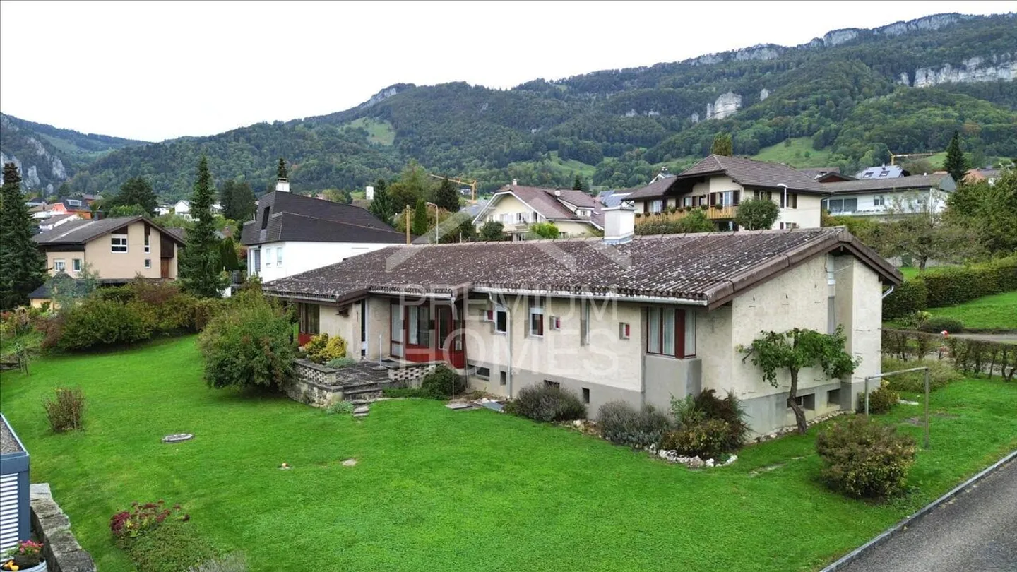 Incantevole casa unifamiliare con 972m² di terreno! - Foto 1 di 12