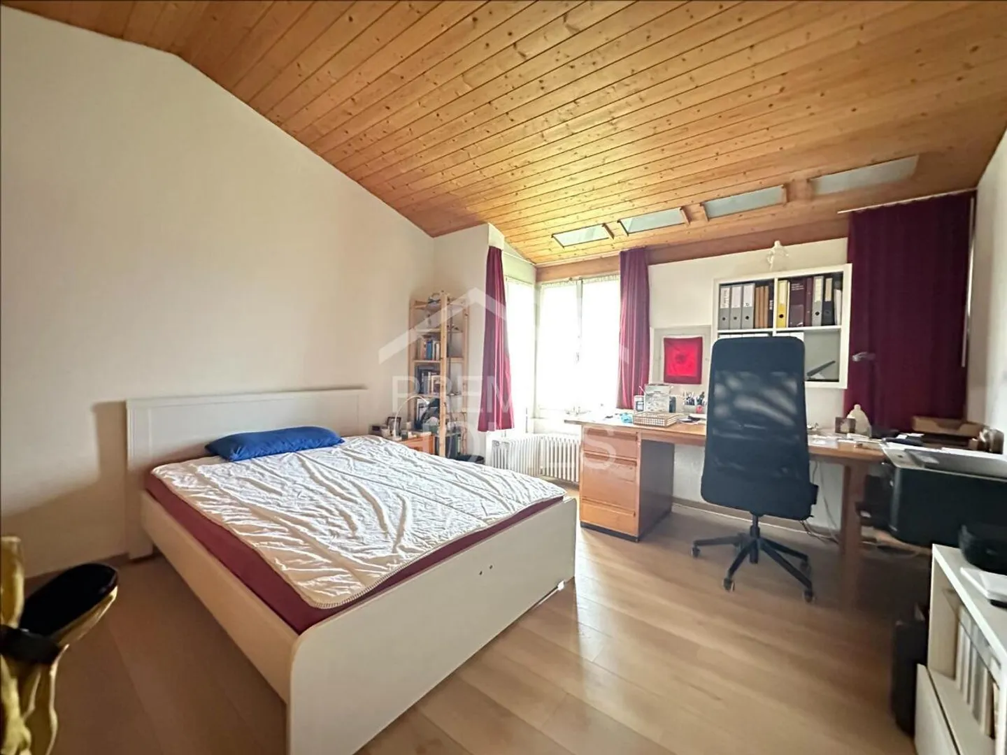 Incantevole casa unifamiliare con 972m² di terreno! - Foto 8 di 12