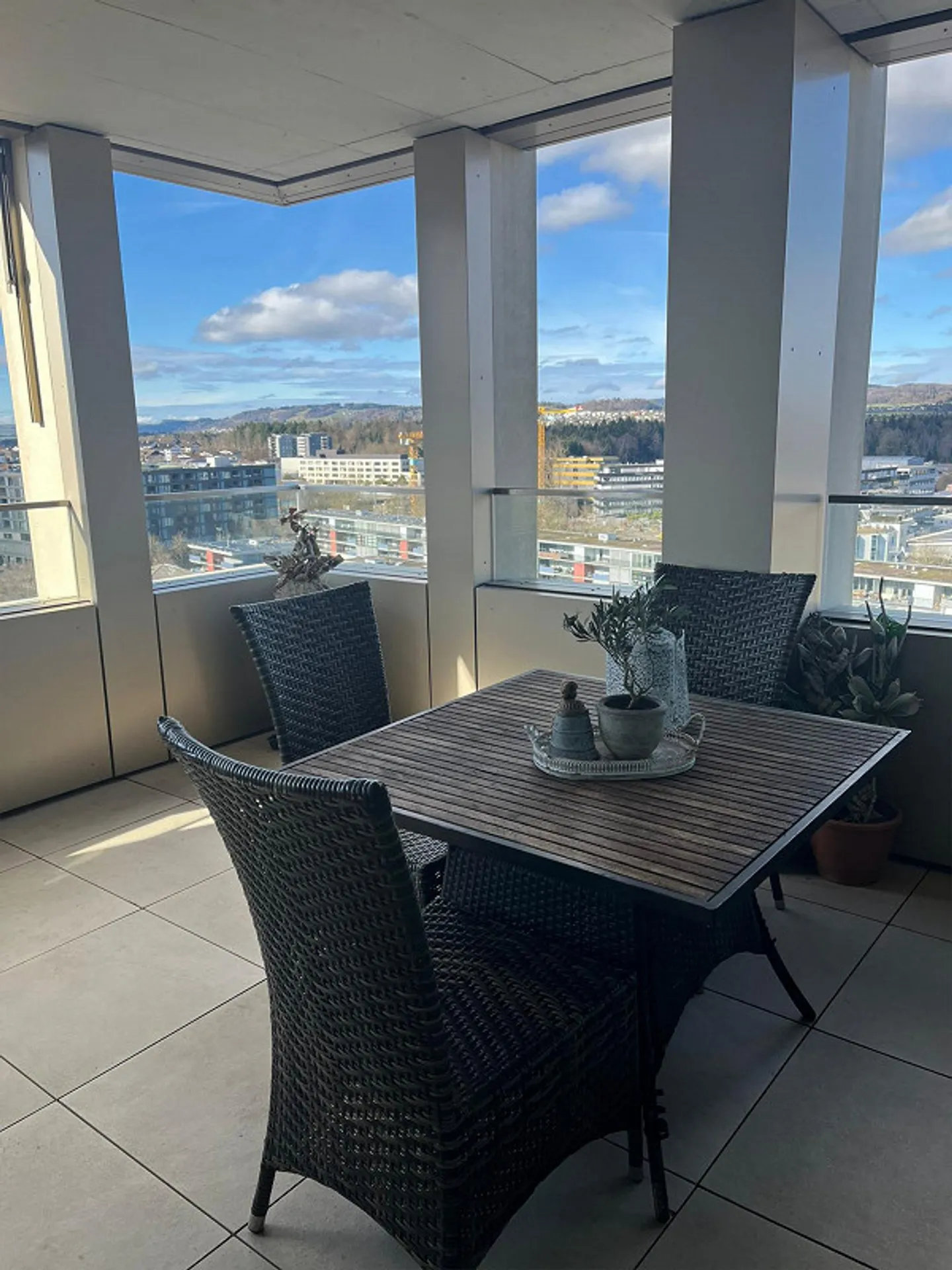 Vivre moderne au-dessus des toits de Sursee - Photo 6 sur 10