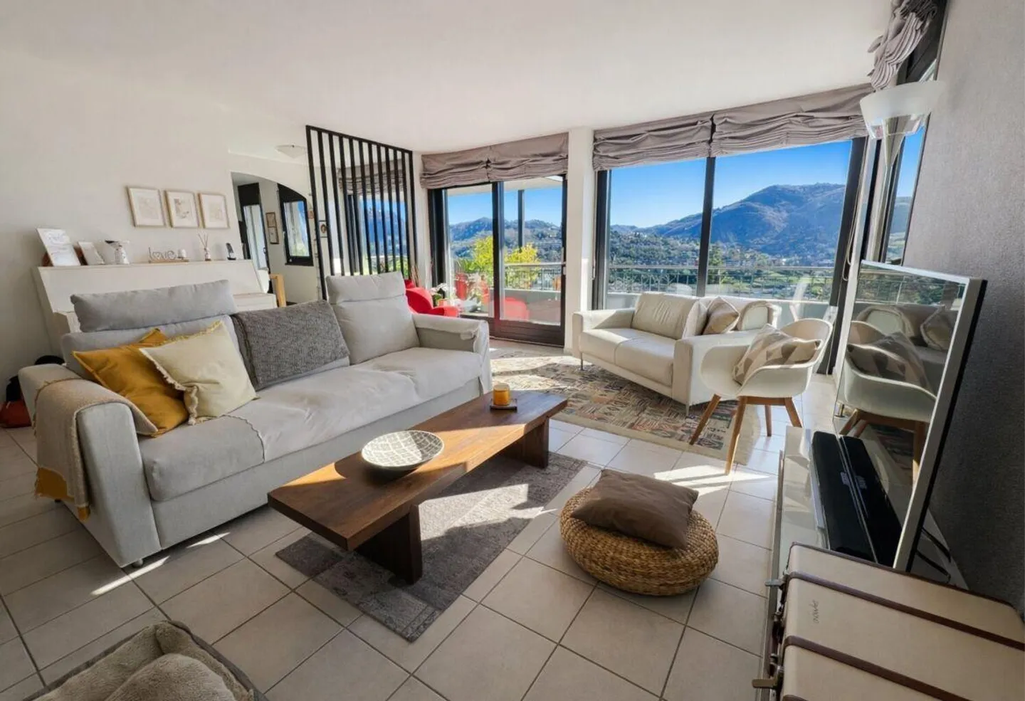 Casa Familiare Soffusa di Sole - Foto 4 di 30
