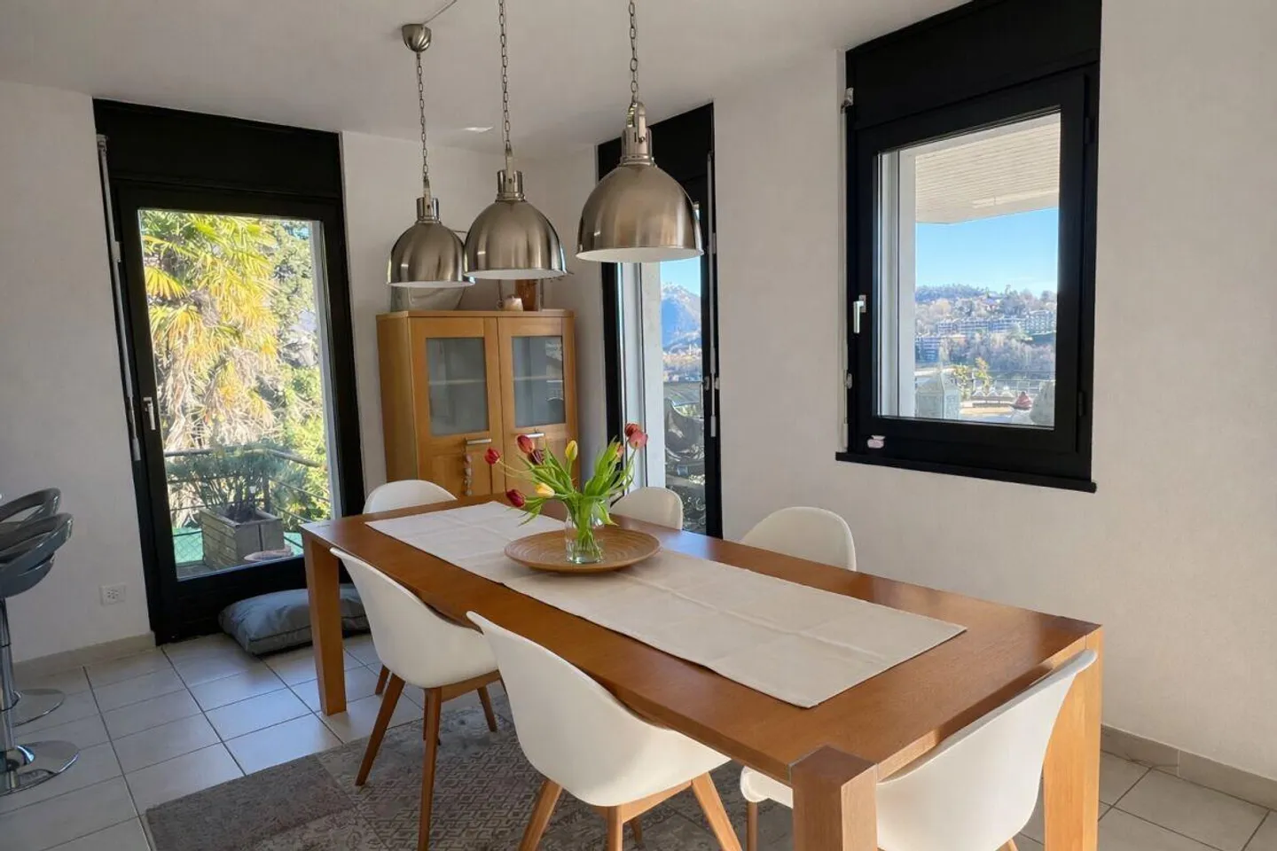 Casa Familiare Soffusa di Sole - Foto 9 di 30