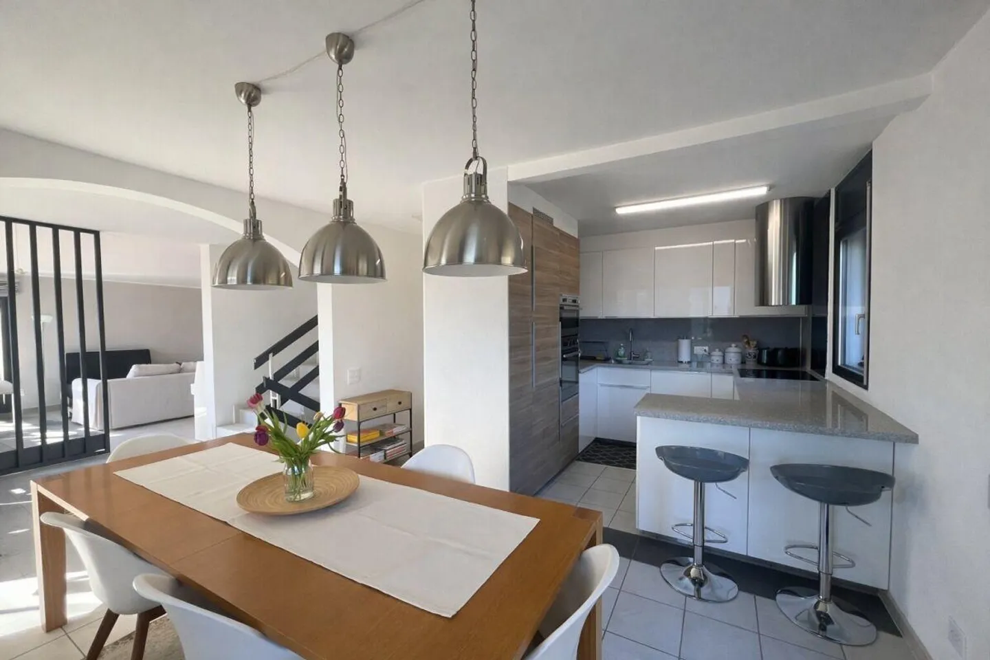 Casa Familiare Soffusa di Sole - Foto 10 di 30