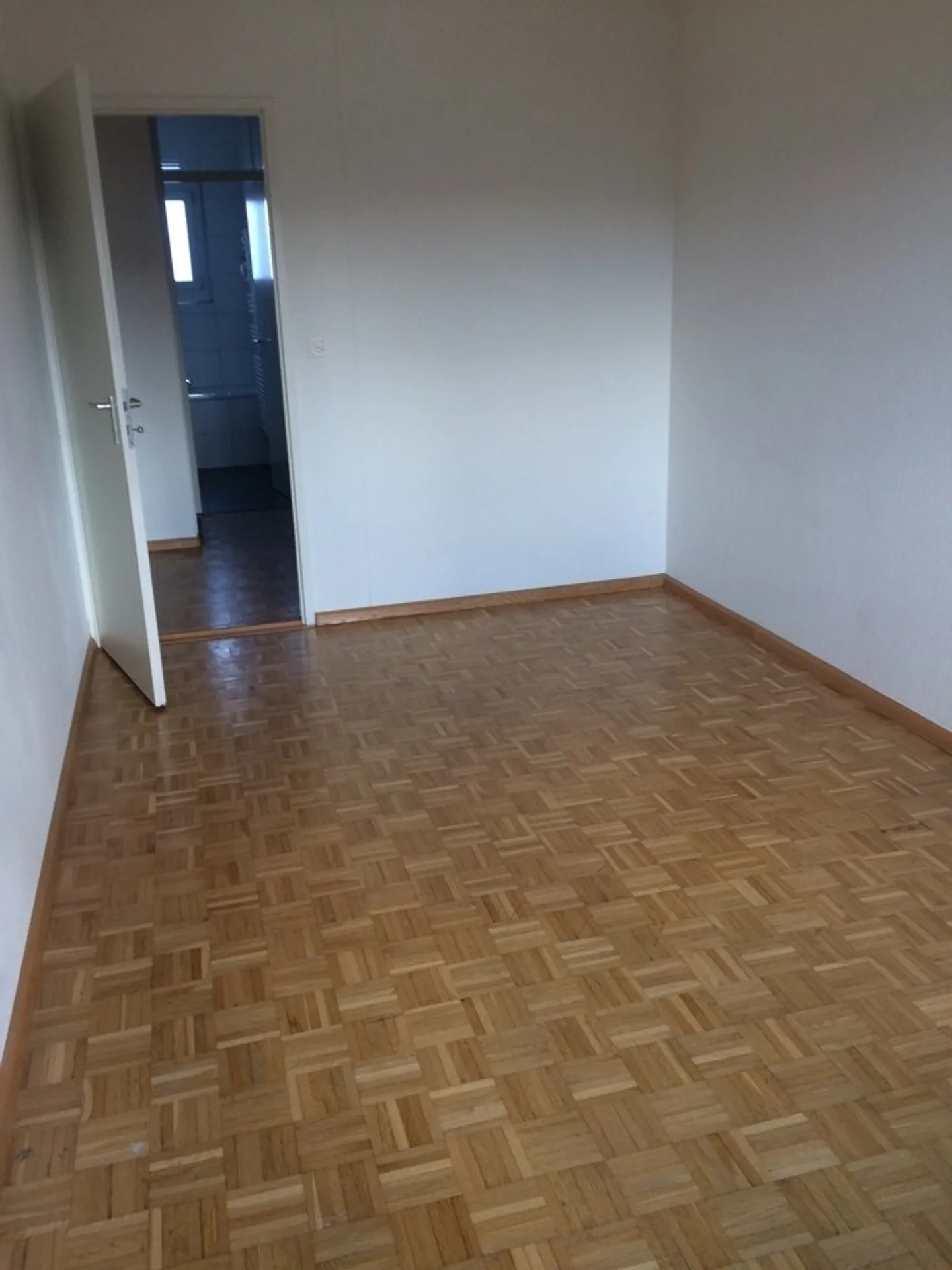 Bellissimo e luminoso appartamento di 3 stanze in affitto a Schänzli - Foto 4 di 4