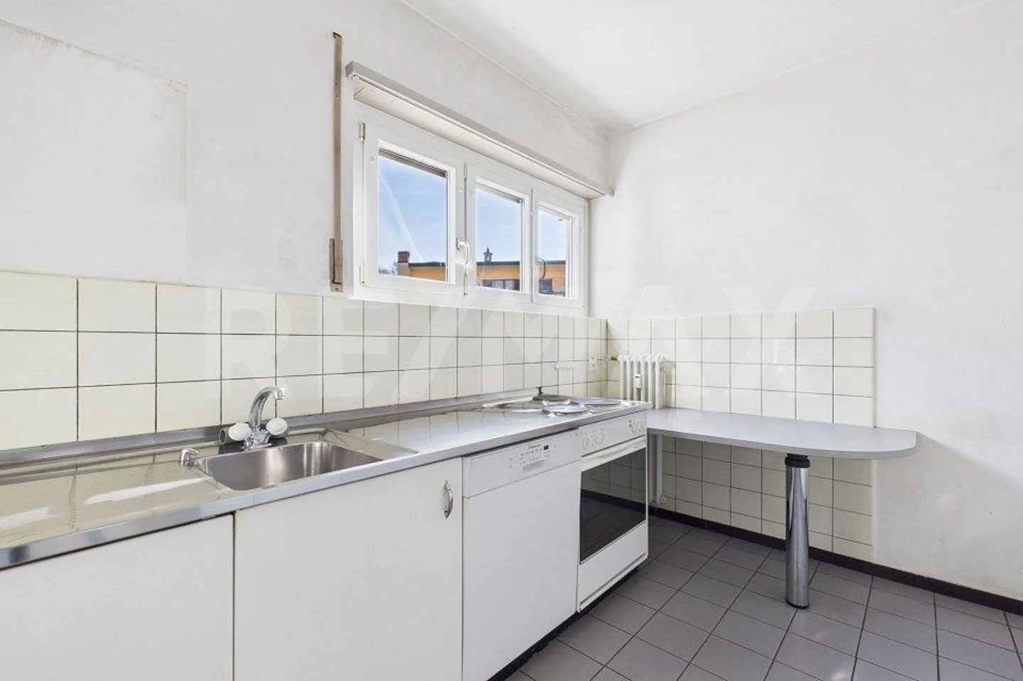 Appartement 3,5 avec balcon et vue panoramique - Photo 3 sur 12