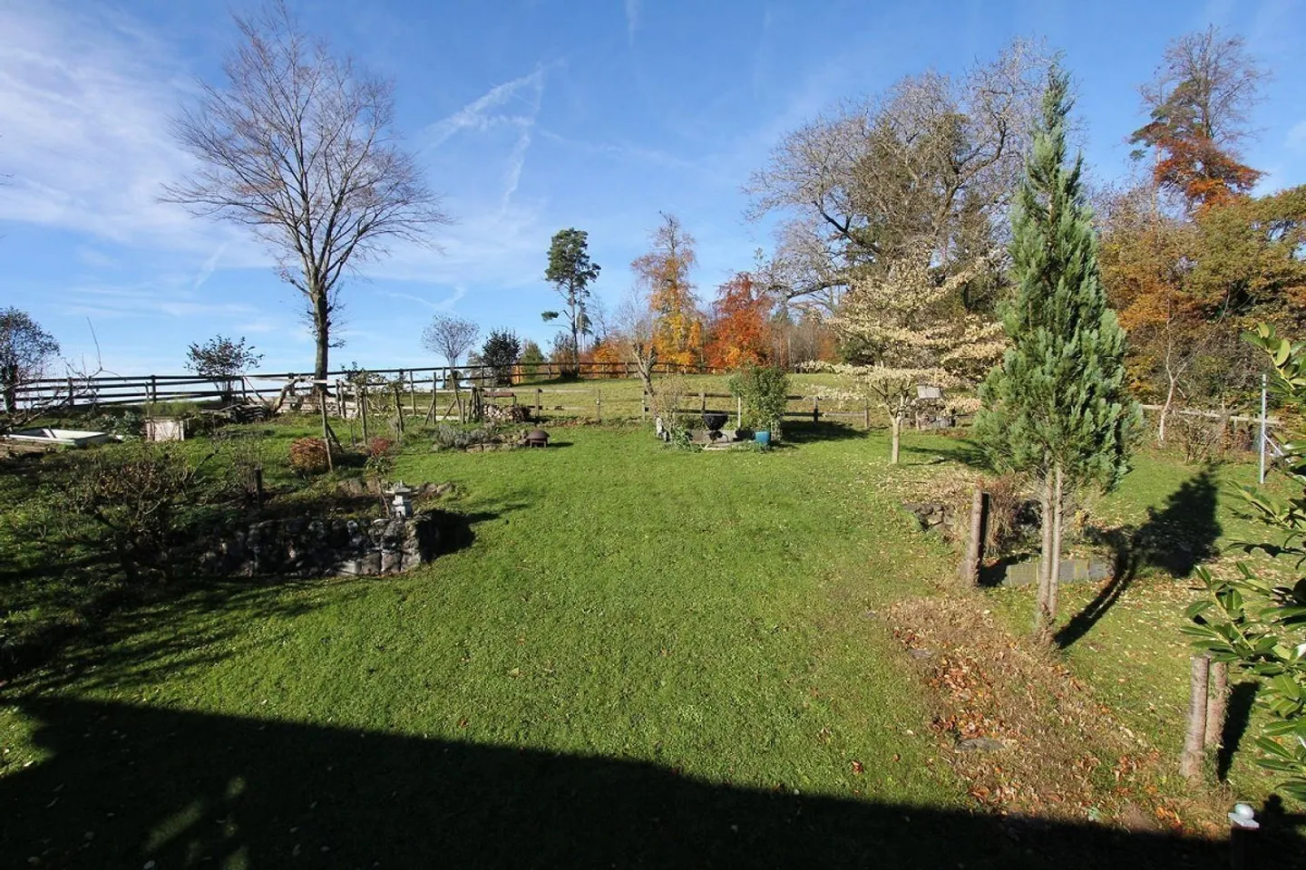 Maison atrium attrayante dans un emplacement ensoleillé et pratique - Photo 2 sur 13