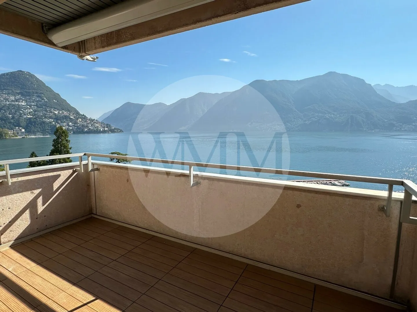 RAFFINIERTES RENOVIERTES WOHNUNG MIT PRÄCHTIGEM SEEBLICK - Foto 7 von 9