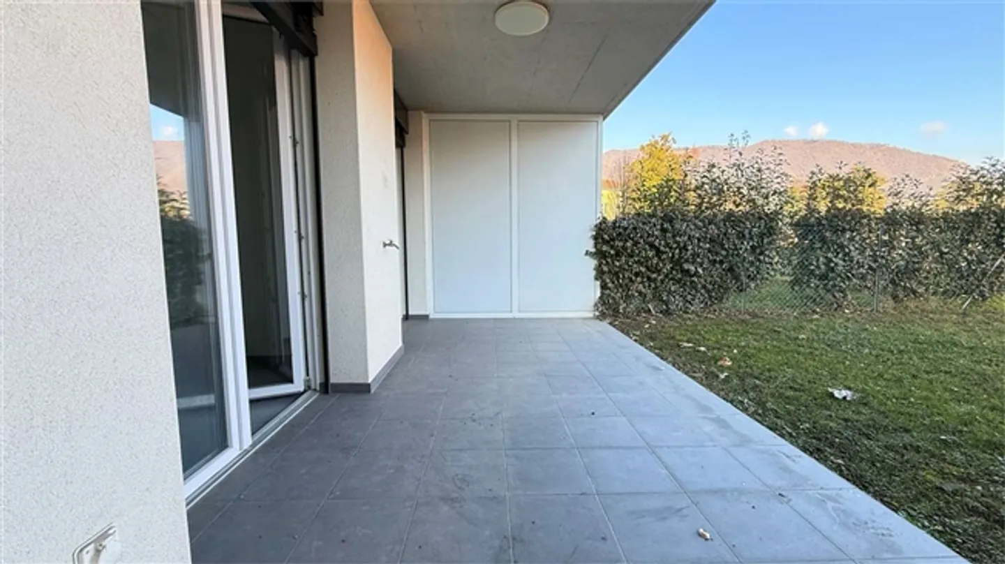 Luminoso 2,5 con giardino privato - Foto 11 di 15