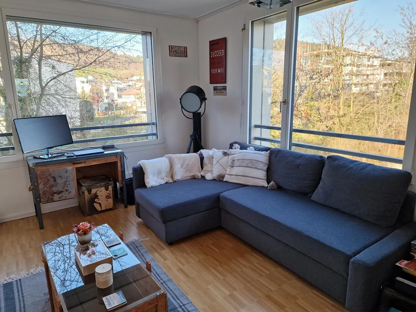 Appartement moderne de 4,5 pièces, respectueux de la nature et adapté aux familles - Photo 2 sur 12