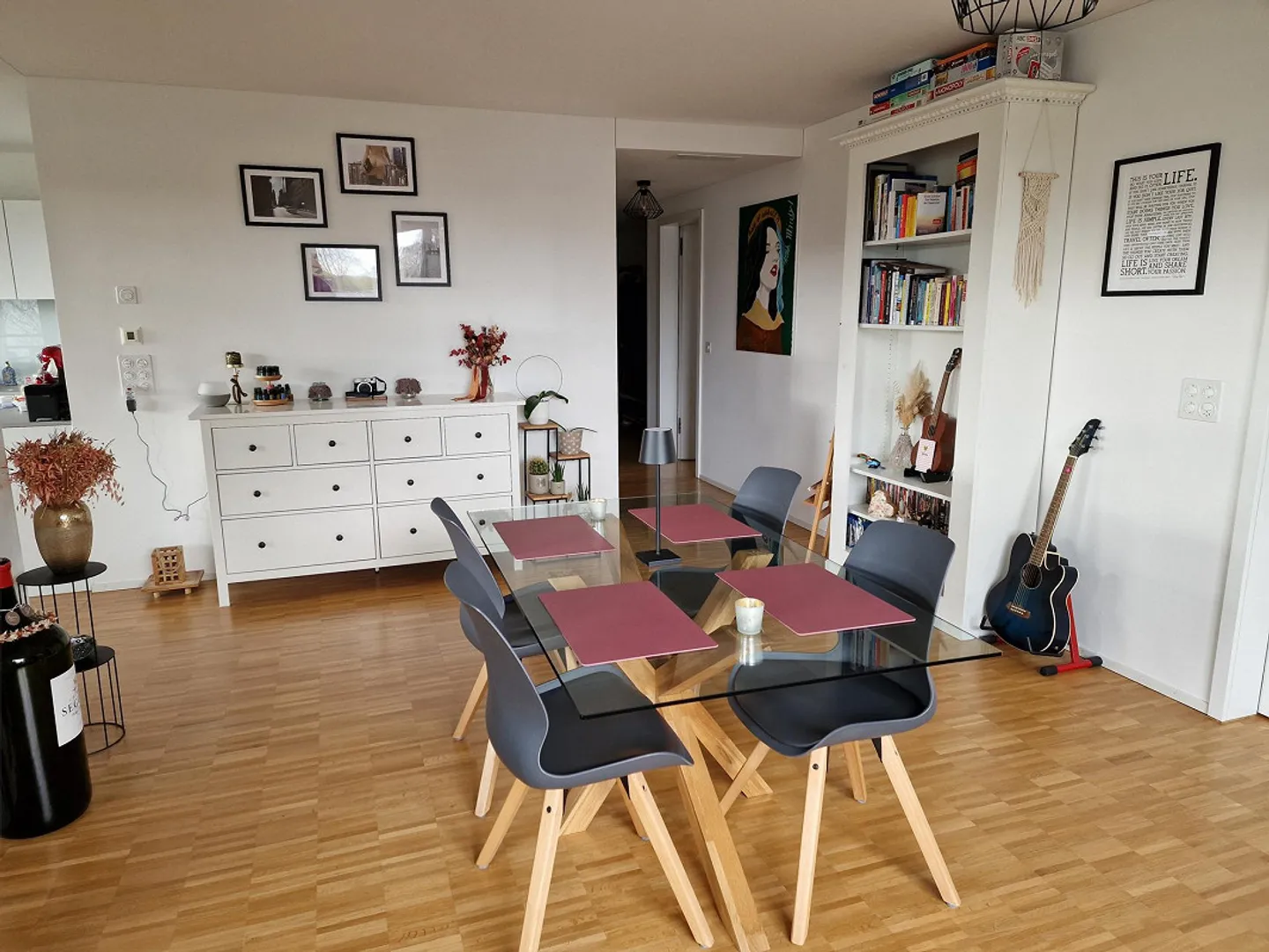 Appartement moderne de 4,5 pièces, respectueux de la nature et adapté aux familles - Photo 3 sur 12