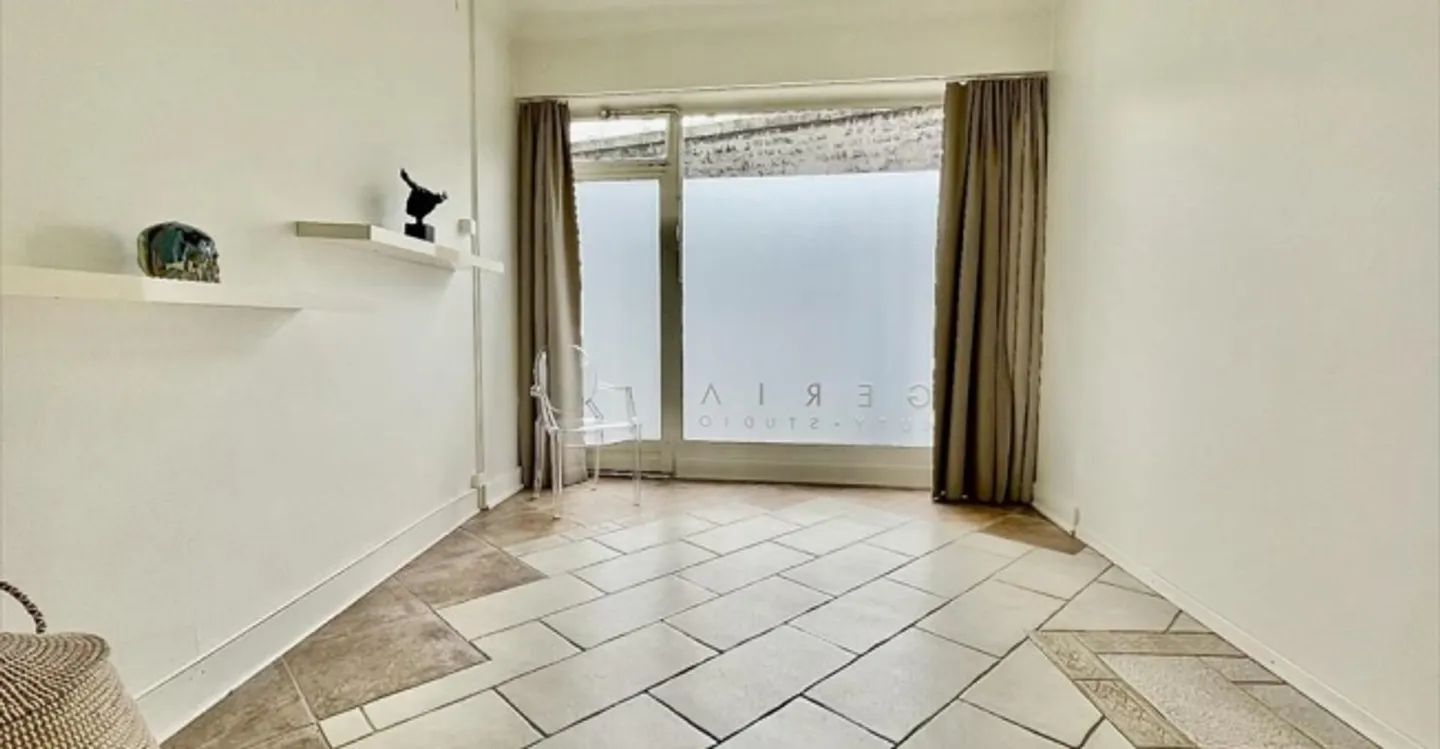 Immeuble mixte à louer - Photo 5 sur 7