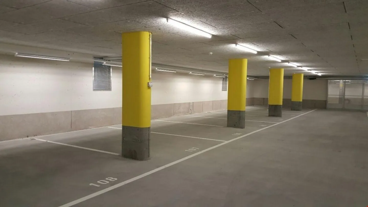 Classic Car Parking Spaces in Allschwil - Photo 1 of 5