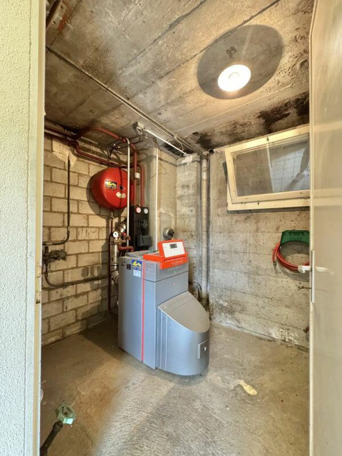 5.5 Room Single Family House - Photo 8 of 29