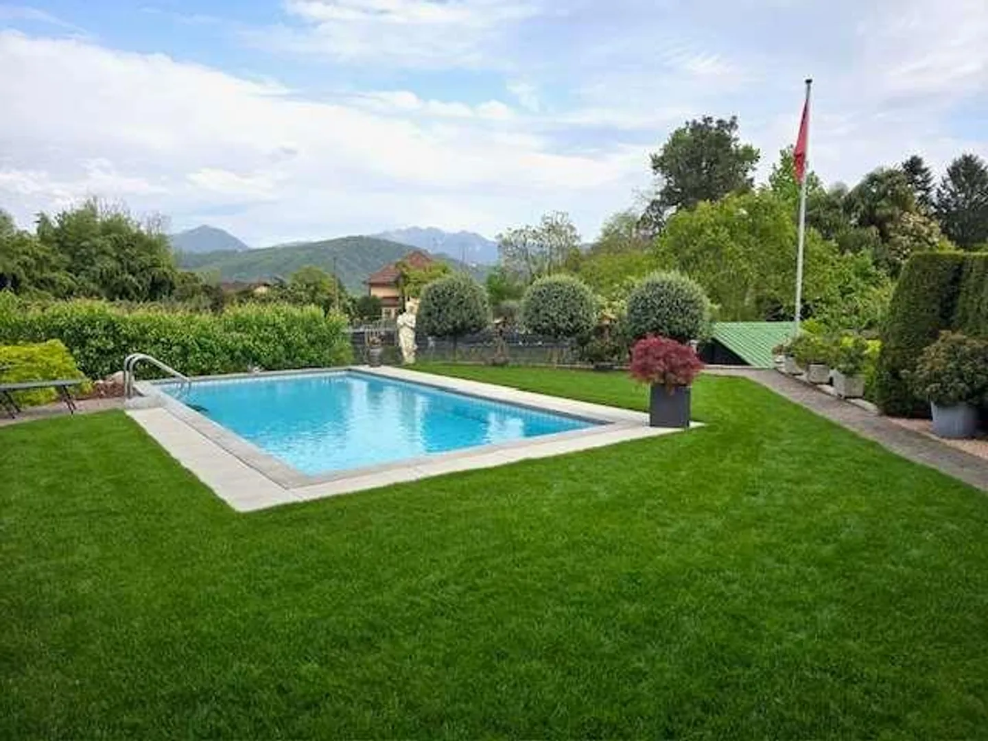 Elegante casa di campagna con giardino e piscina a Pura - Foto 4 di 13